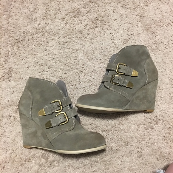 VERY VOLATILE Los Angeles wedge booties - Picture 6 of 8